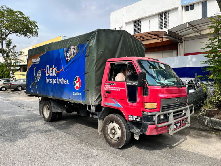 Truck-for-Lubricants-Delivery